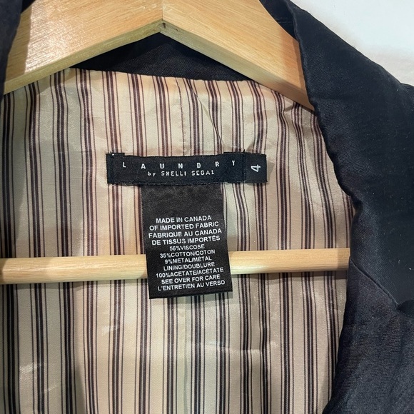 Laundry By Shelli Segal Black Blazer with Striped Lining - Picture 2 of 4
